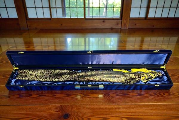 Yamamoto-Tenshi no Yaiba Katana mit 18-mal gefalteter TAMAHAGANE Klinge